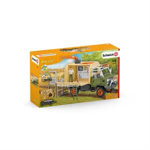 Schleich Large Animal Rescue Truck